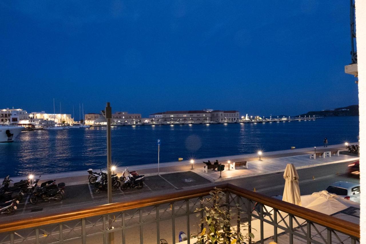 Venus Luxury Apartment Ermoupoli Exterior photo